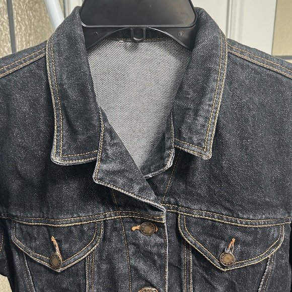 Denim Jacket ✨ - Picture 4 of 6